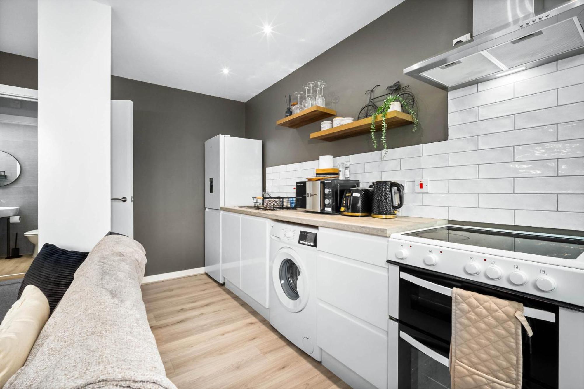 Luxe With Private Parking In Gated Complex - Close To Jq & Centre - Rated - 7sh Birmingham